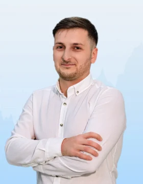 გოგი კახიძე, მთავარი ბუღალტერი